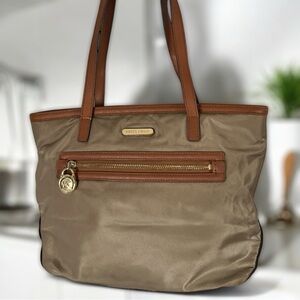 Michael Kors Kempton Tan & Beige Tote Bag Purse With Gold Accent Lock
